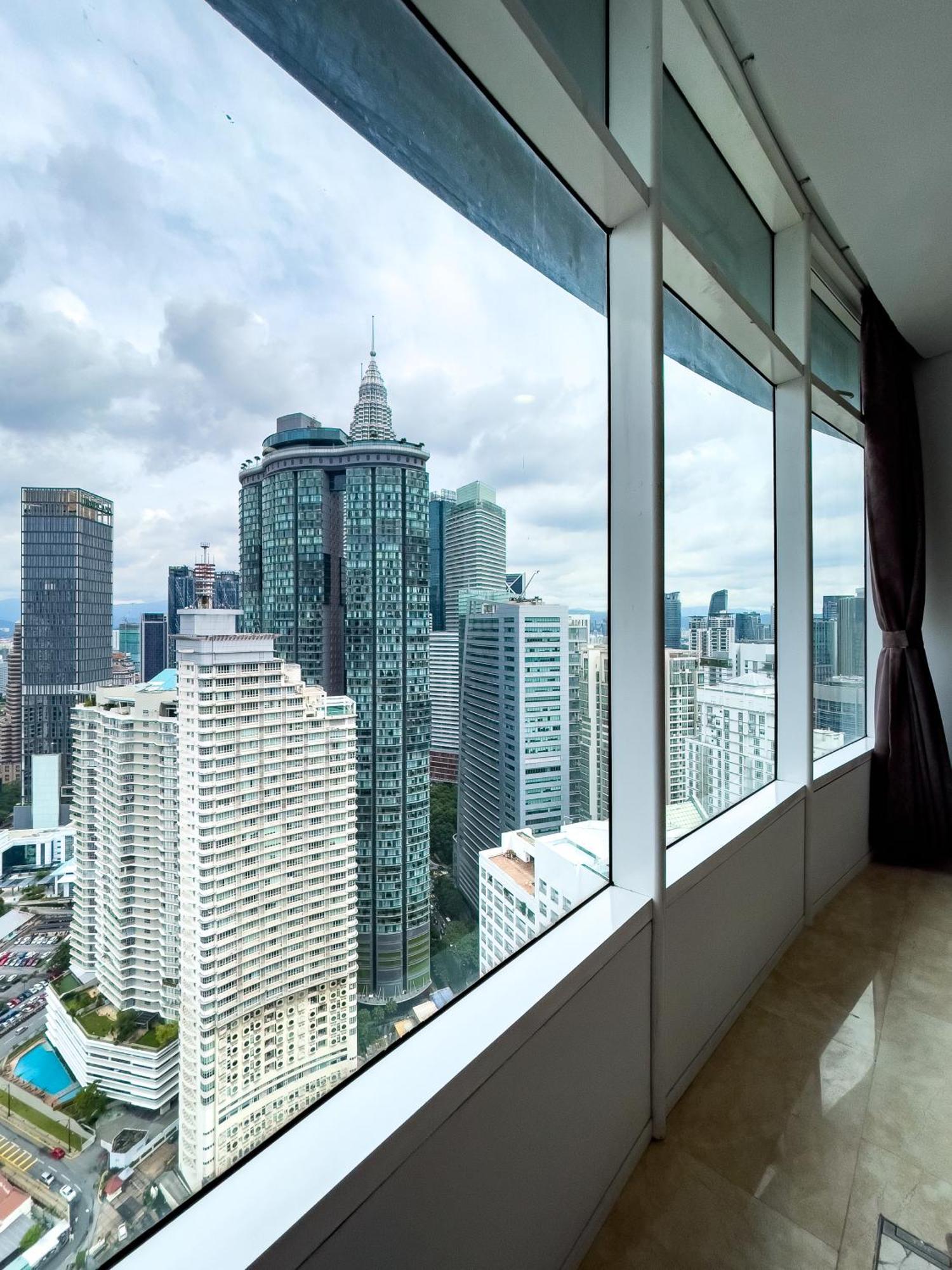 Kl Tower View Vortex Klcc By Schien * Kuala Lumpur